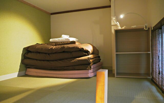 J-Hoppers Hiroshima Guesthouse - Hostel
