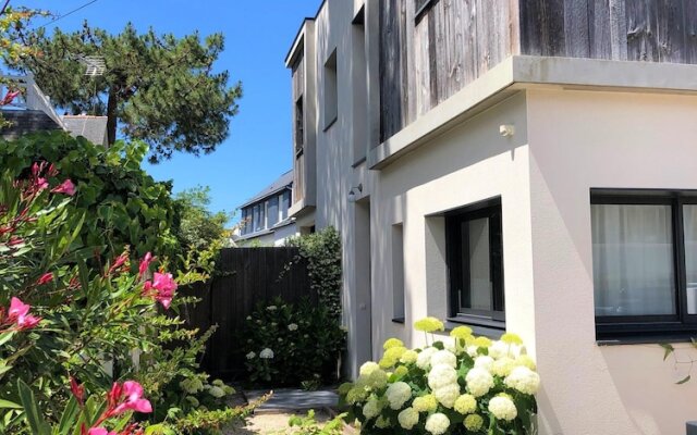 House With 4 Bedrooms in La Baule-escoublac, With Enclosed Garden and