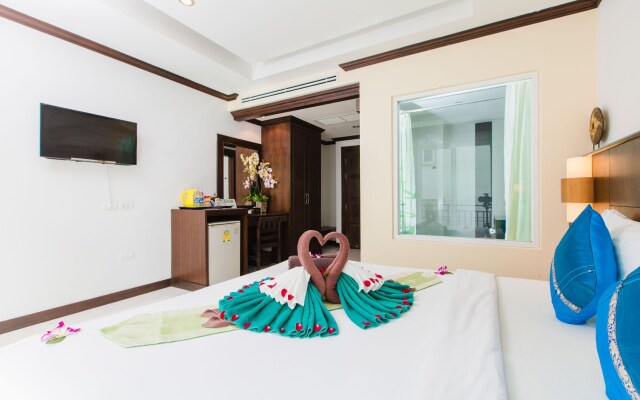 77 Patong Hotel & Spa