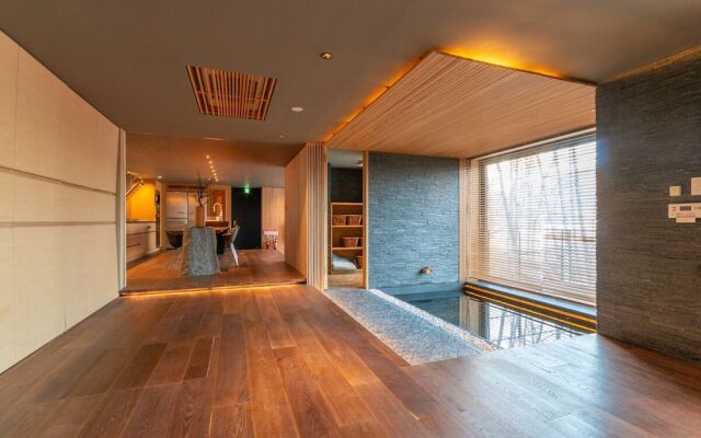 Hideaway on Escarpment by H2 Life
