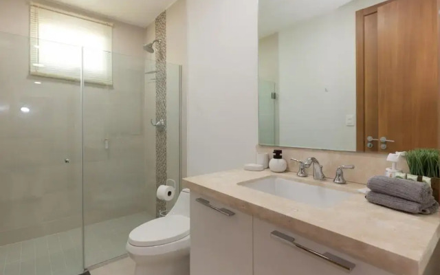 The Spacious Condo by Acomodo