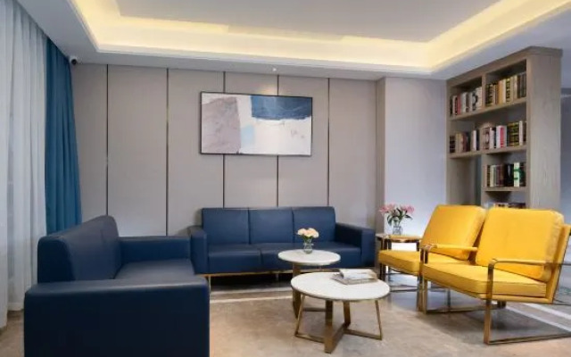 Kyriad Marvelous Hotel (Hezhou Wanda Plaza)