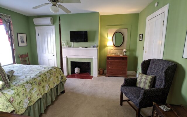 Benjamin Ellis House Bed & Breakfast