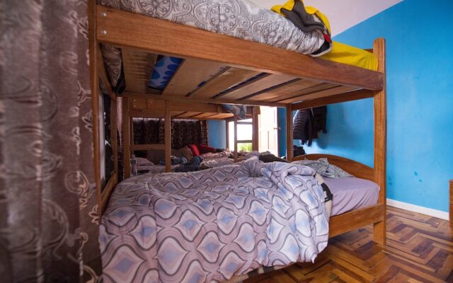 Tupackers Hostel