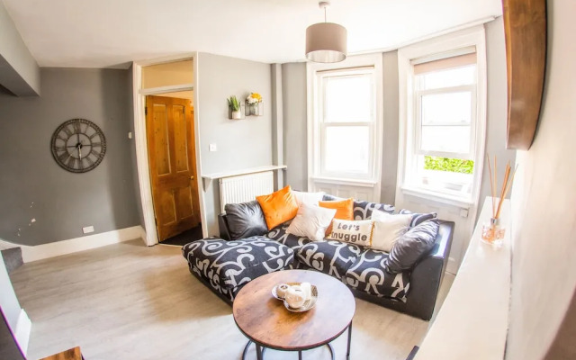 Stunning 3-bed House in Brighton