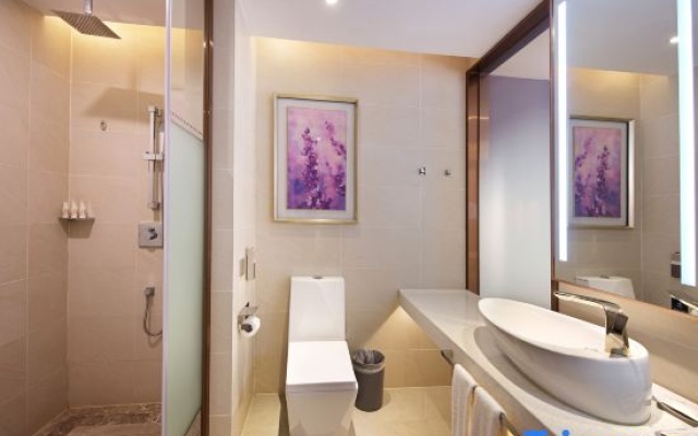 Lavande Hotel (Luzhou Bubugao Xintiandi) – Bathroom – Luzhou