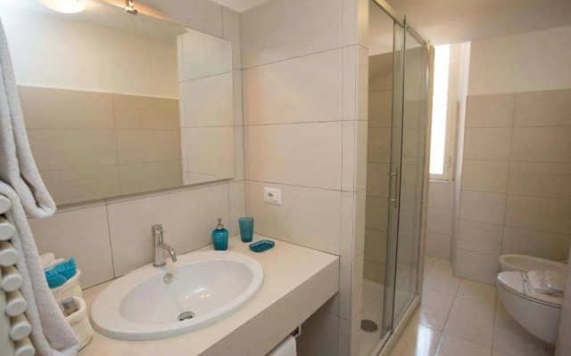Ad 2015 Guesthouse