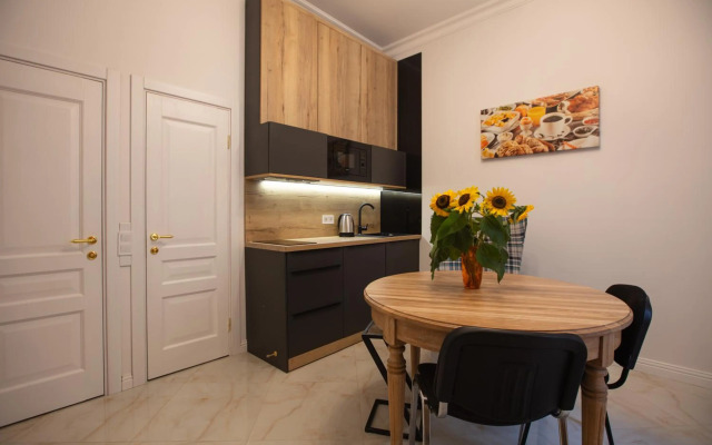 Friends House- сучасні апартаменти в центрі Львова