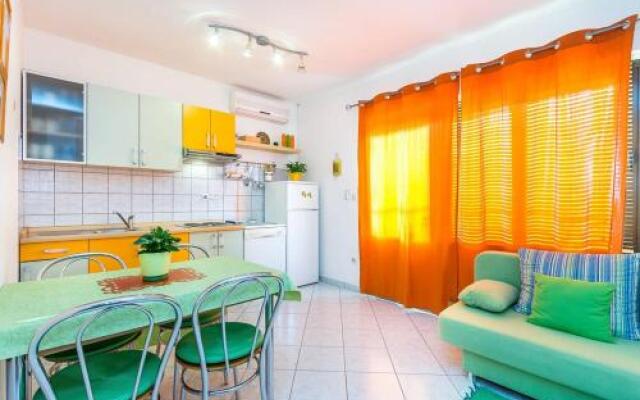 Apartments Mirna