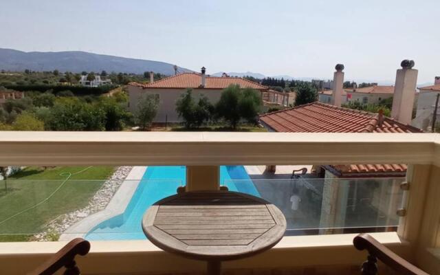 Villa IRENE Evia, 4 bdr, Pool, 500m to Beach