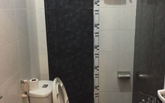 Khue My Hotel