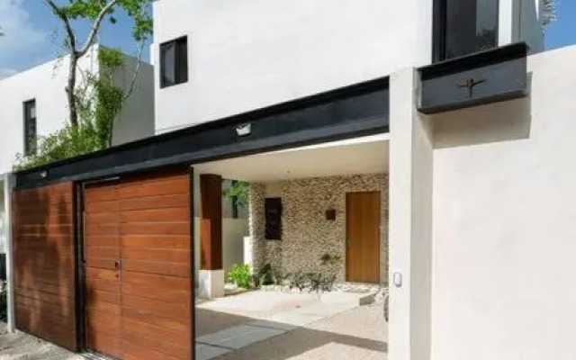 Jungle Chic 3 Bedroom Villa