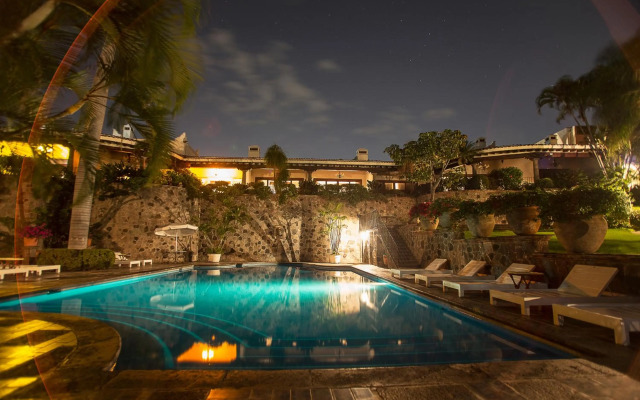 Las Mananitas Hotel Garden Restaurant and Spa