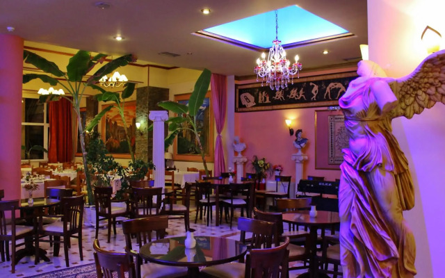 Hotel Kosta Famissi