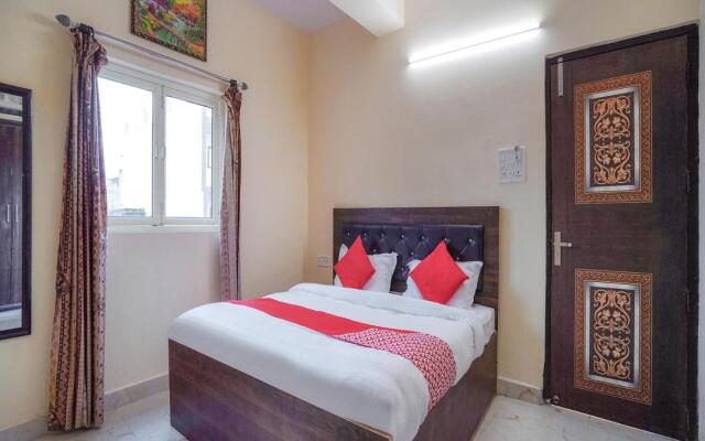 OYO 74584 Hotel Vivaan Palace