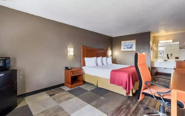 Rodeway Inn Canton I-55