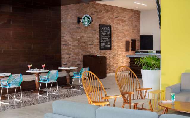 Krystal Urban Cancun & Beach Club