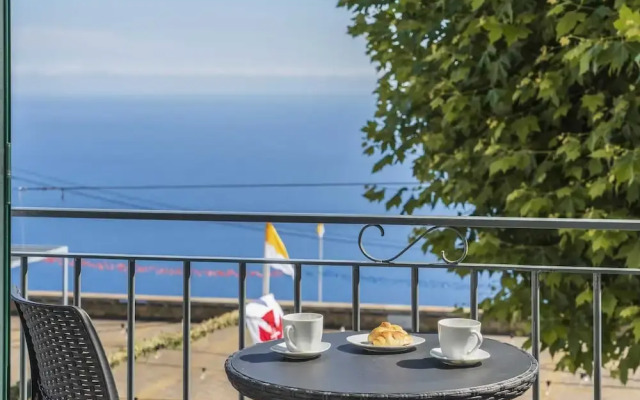 West of the Island - Intelsol Calheta Apartments I