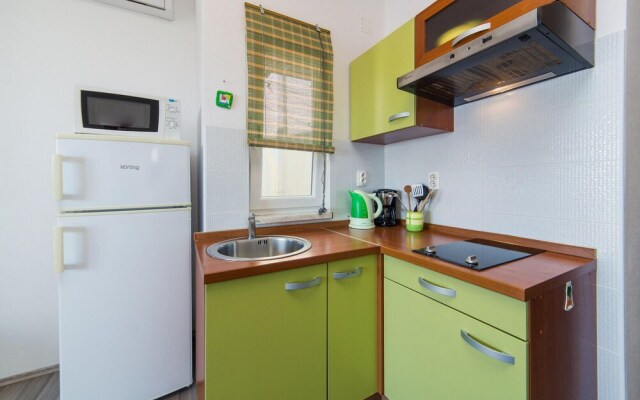 Amazing Apartment in Brist With 1 Bedrooms and Wifi