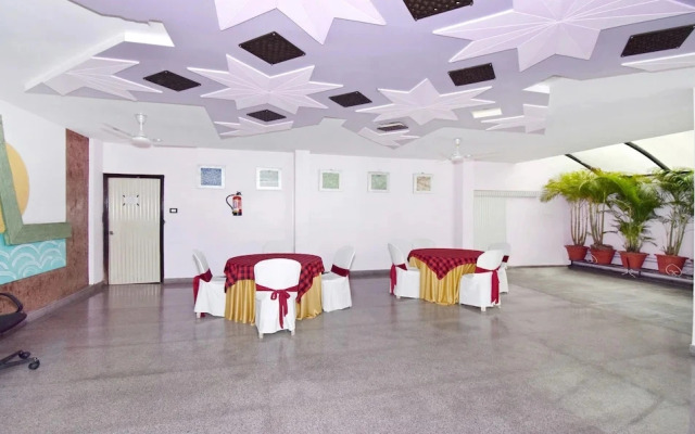 Hotel Shree Gayatri Annex by Treebo Hotels