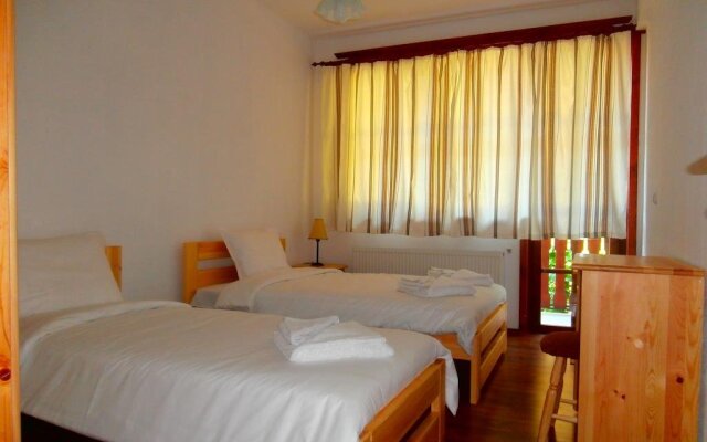 Hotel Mitnitsa and TKZS Biliantsi