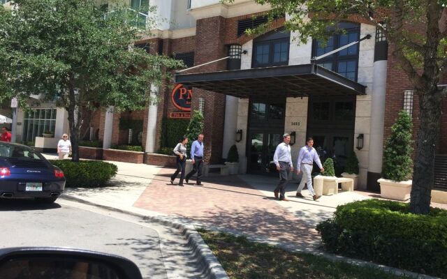 Lyx Miami Suites