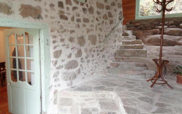 Gîte Salt-en-Donzy, 5 pièces, 8 personnes - FR-1-496-10