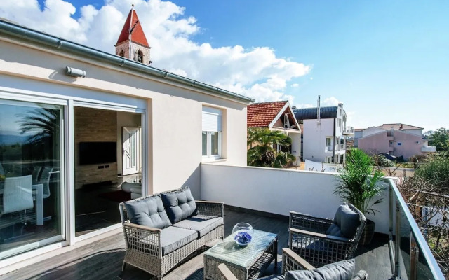 Luxurious Apartment in Zadar With Garden