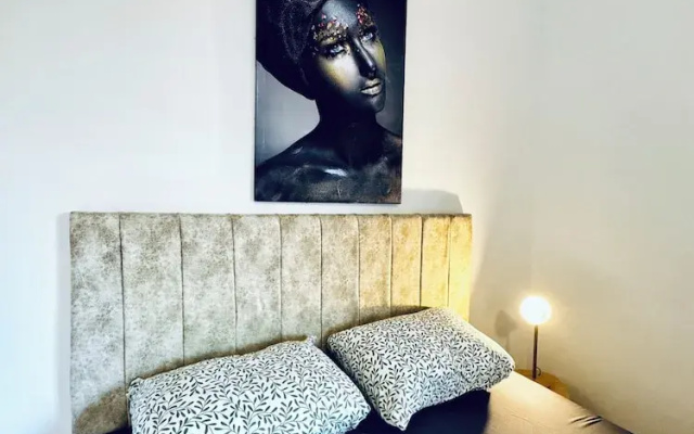Central 8BR Stay with Garden and Terrace