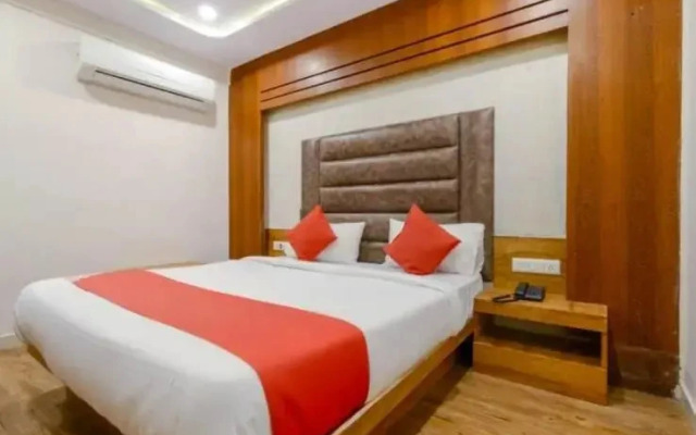 Hotel Safari Inn by OYO Rooms