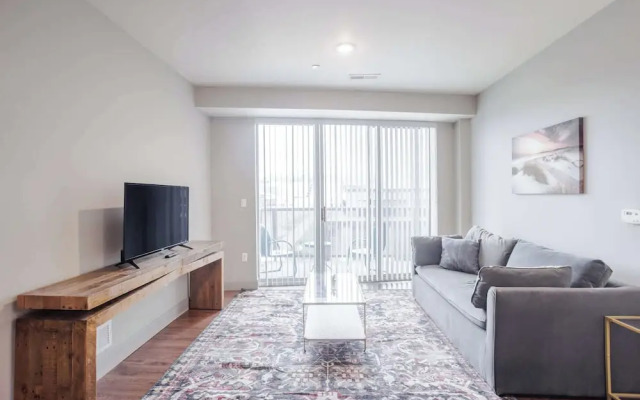 TWO CozySuites at the Banks 18