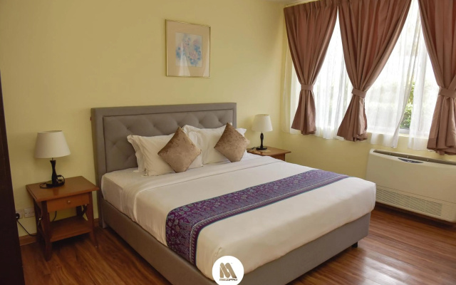 Lotus Desaru Beach Resort – Guest Rooms – Bandar Penawar