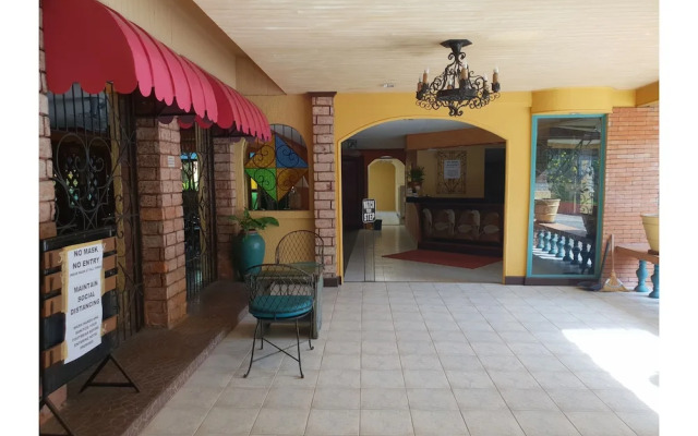 Saltimboca Tourist Inn