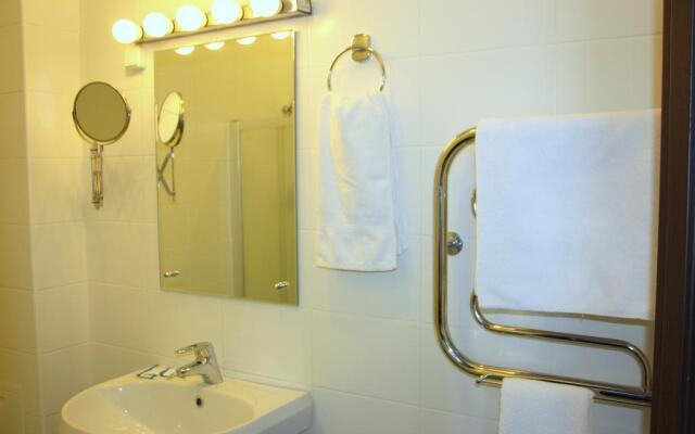 Омега (Аэропорт)