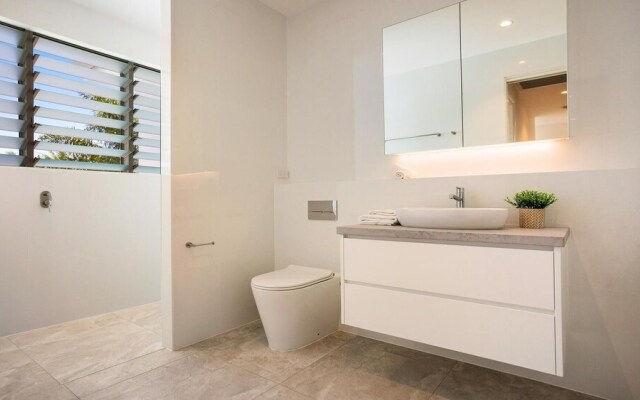 Your Luxury Escape - Ocean Sapphire