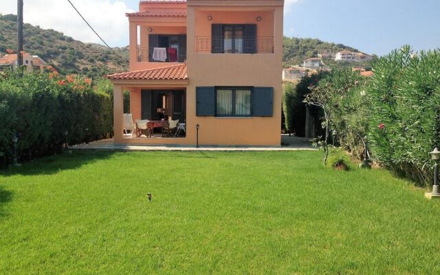 Wonderfull Two Storey House near the beach