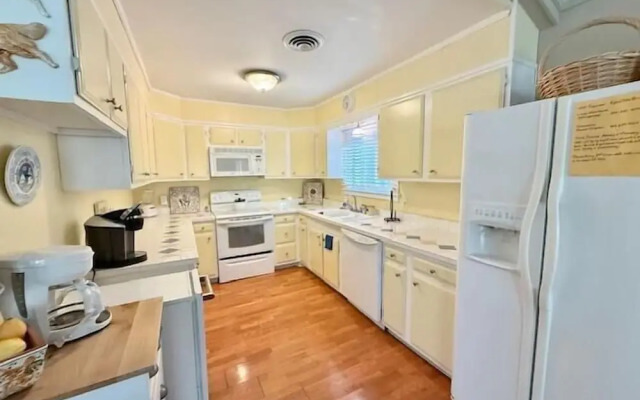 Country Club Drive 333