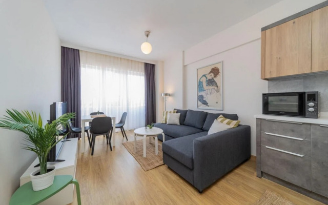 Missafir Gorgeous Flat With Shared Pool in Kepez