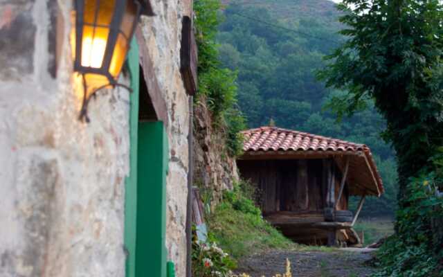 Casas de Aldea La Vallicuerra