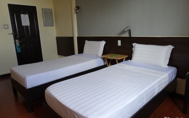RueMango Apartelle and Suites
