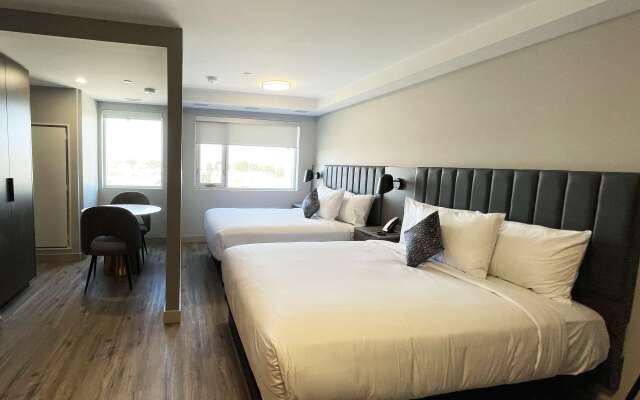 Skye Hotel & Residences