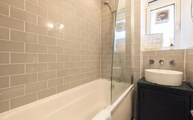 The Hackney Heartbeat - Modern & Bright 2BDR Apartment