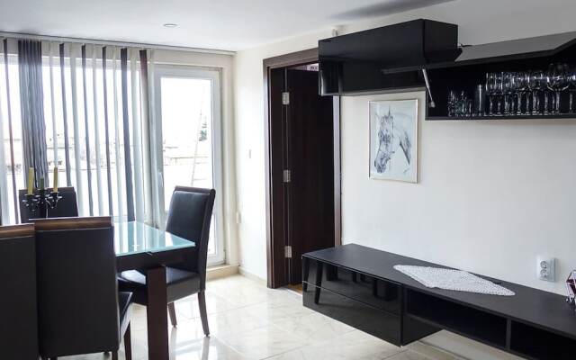 FM Deluxe 1-BDR Apartment - Vinitza Area -Varna