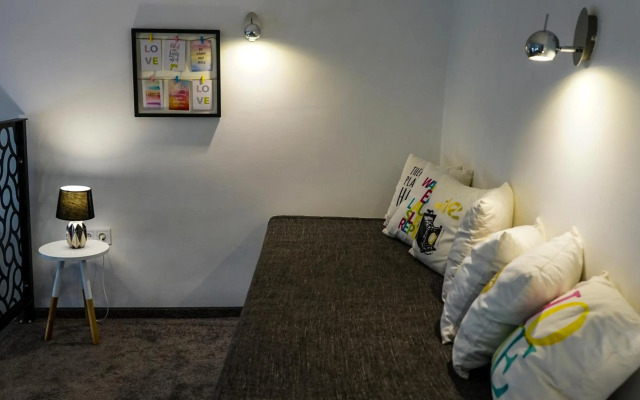 DownTown DeLuxe Apartment