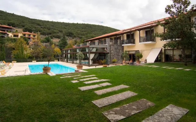 Arhontiko Kaltezioti Luxury Hotel & Suites