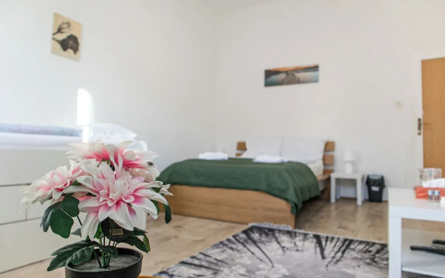 Comfortable 3BR Danube & Millenium Tower