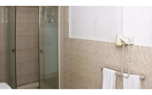Vista Rooms near Negombo Beach 11