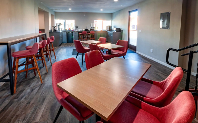 Quality Inn Bishop near Mammoth