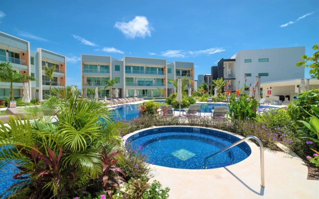 Cayman Luxury Rentals at One Canal Point