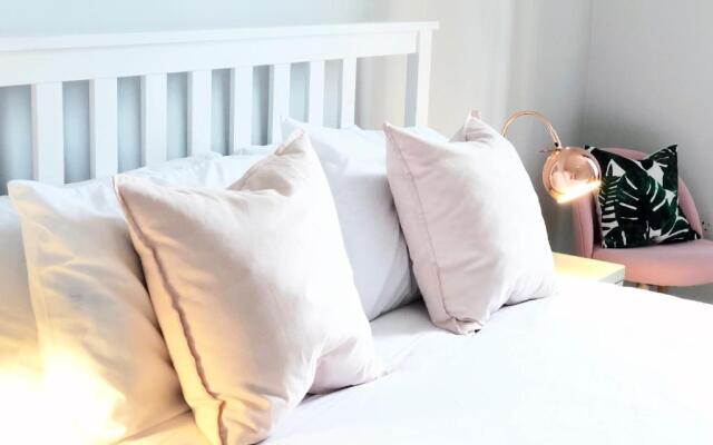 Stylish City Centre Apartments - D Terrace Residence